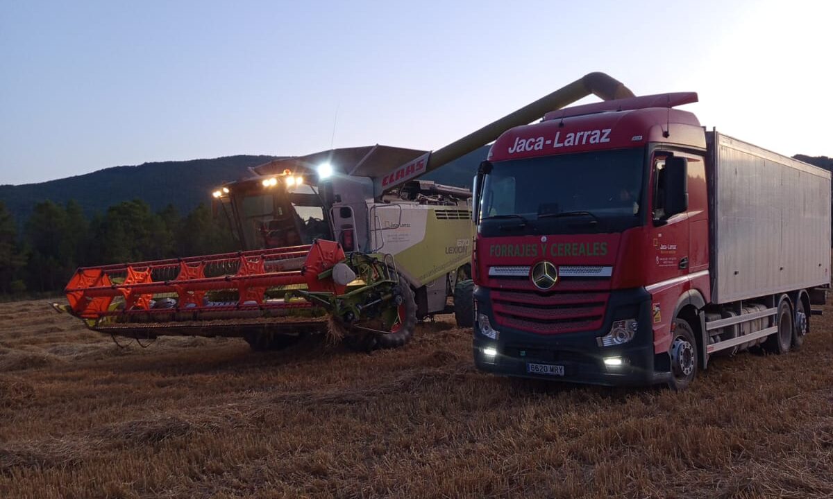 FOTO 12 SERVICIOS AGRICOLAS JACA LARRAZ