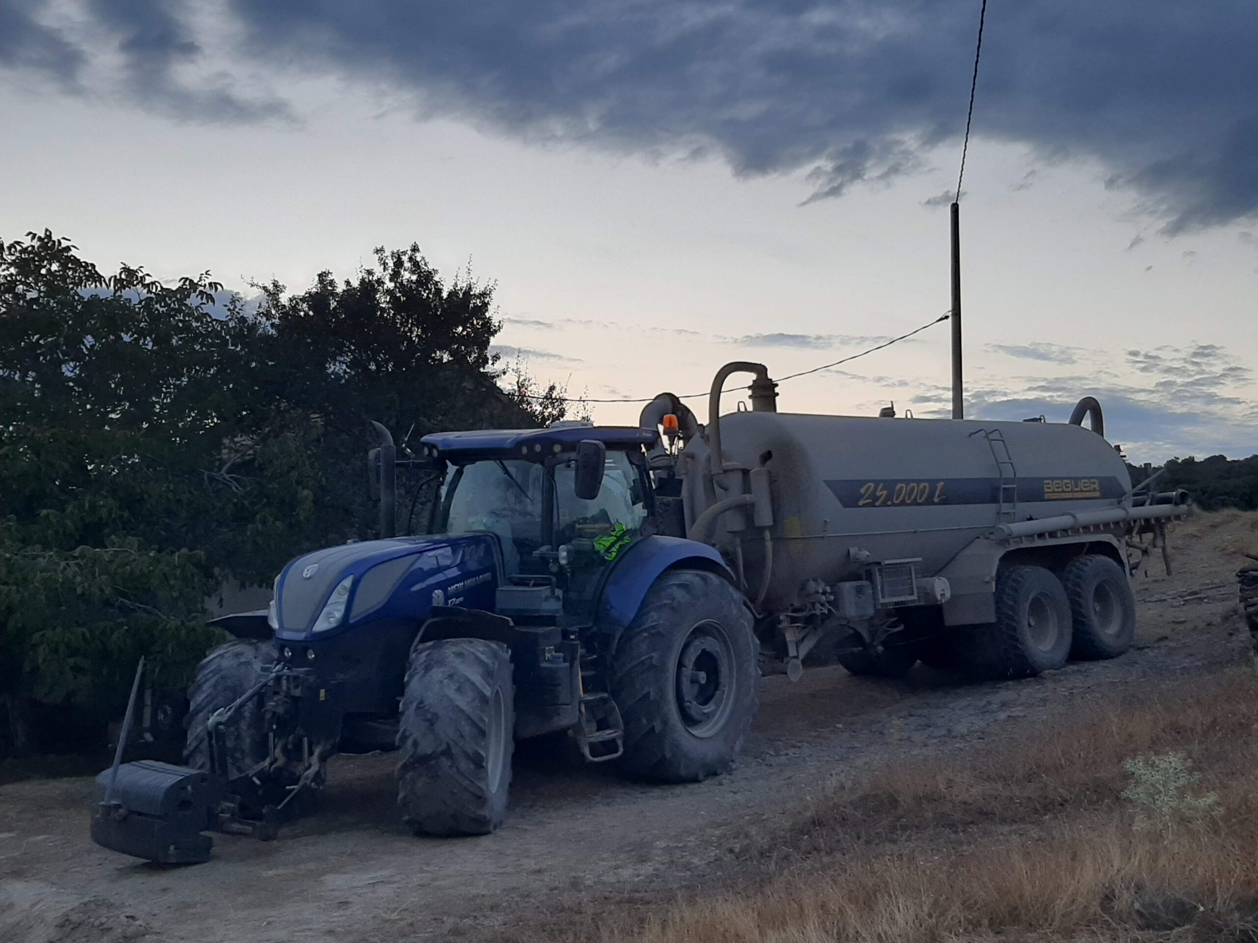 FOTO 68 SERVICIOS AGRICOLAS JACA LARRAZ