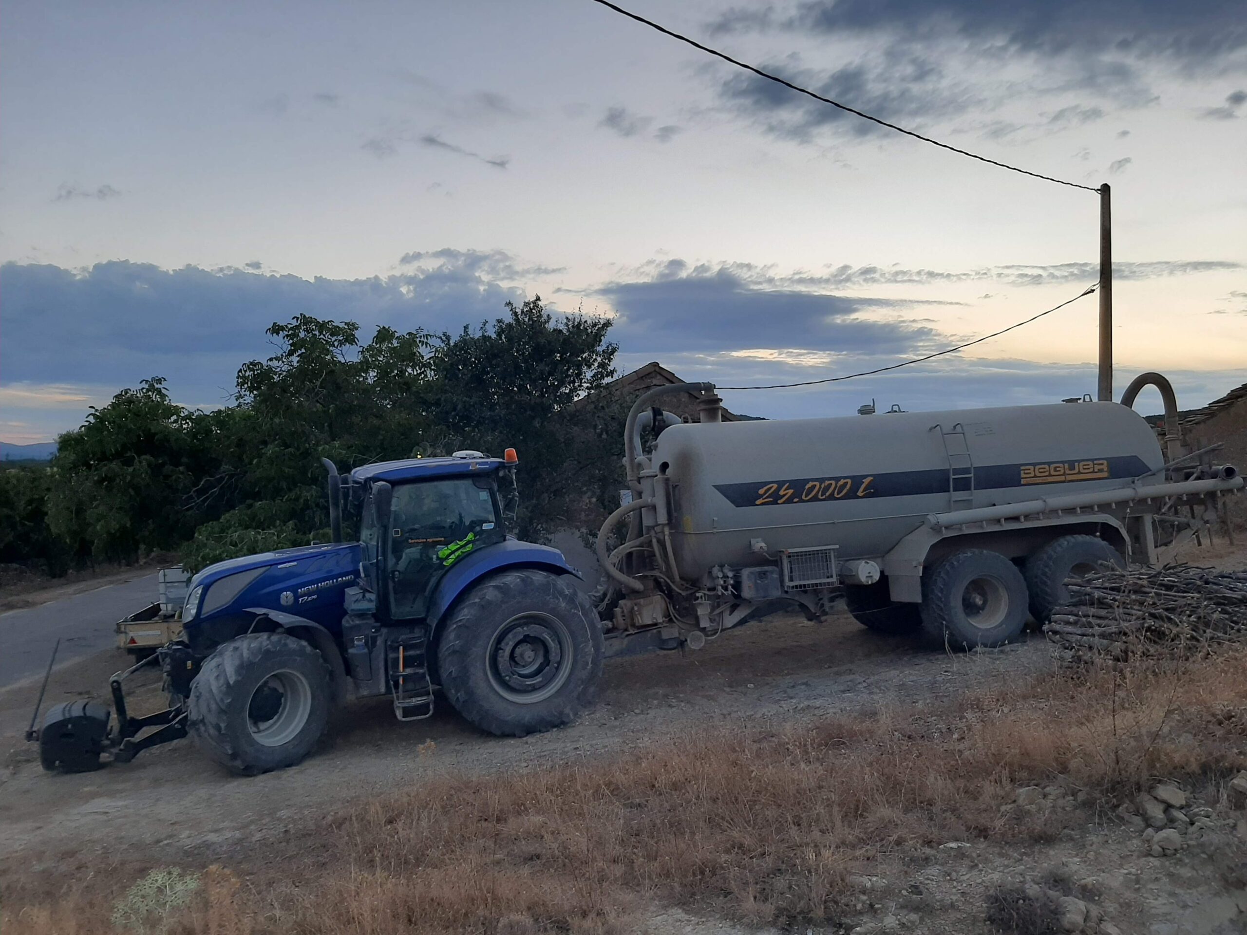 FOTO 69 SERVICIOS AGRICOLAS JACA LARRAZ