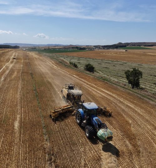 FOTO 92 SERVICIOS AGRICOLAS JACA LARRAZ